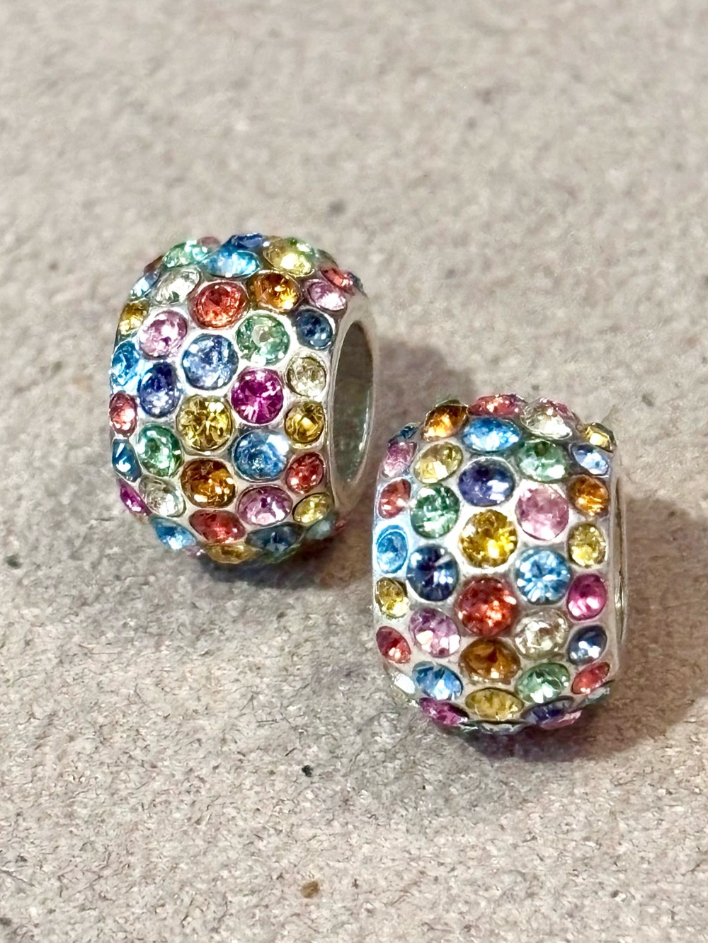 🆕Listing! Two Brighton Ice Diva beads Bright crystals Seven colors! Retired